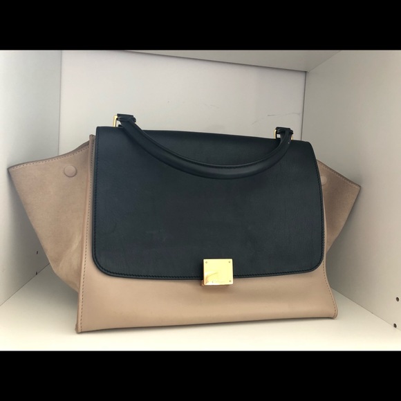 Celine Medium Trapeze Bag - Picture 2 of 5